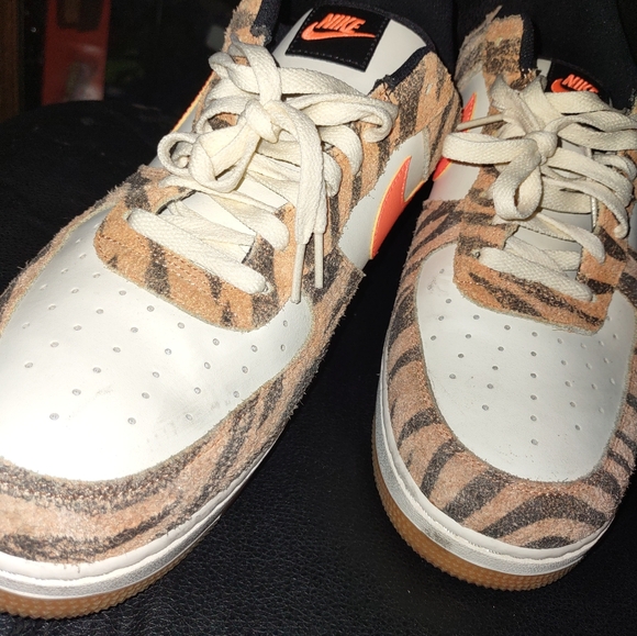 Limited edition AF1 Dakari Tiger stripe size 14 - Picture 10 of 11